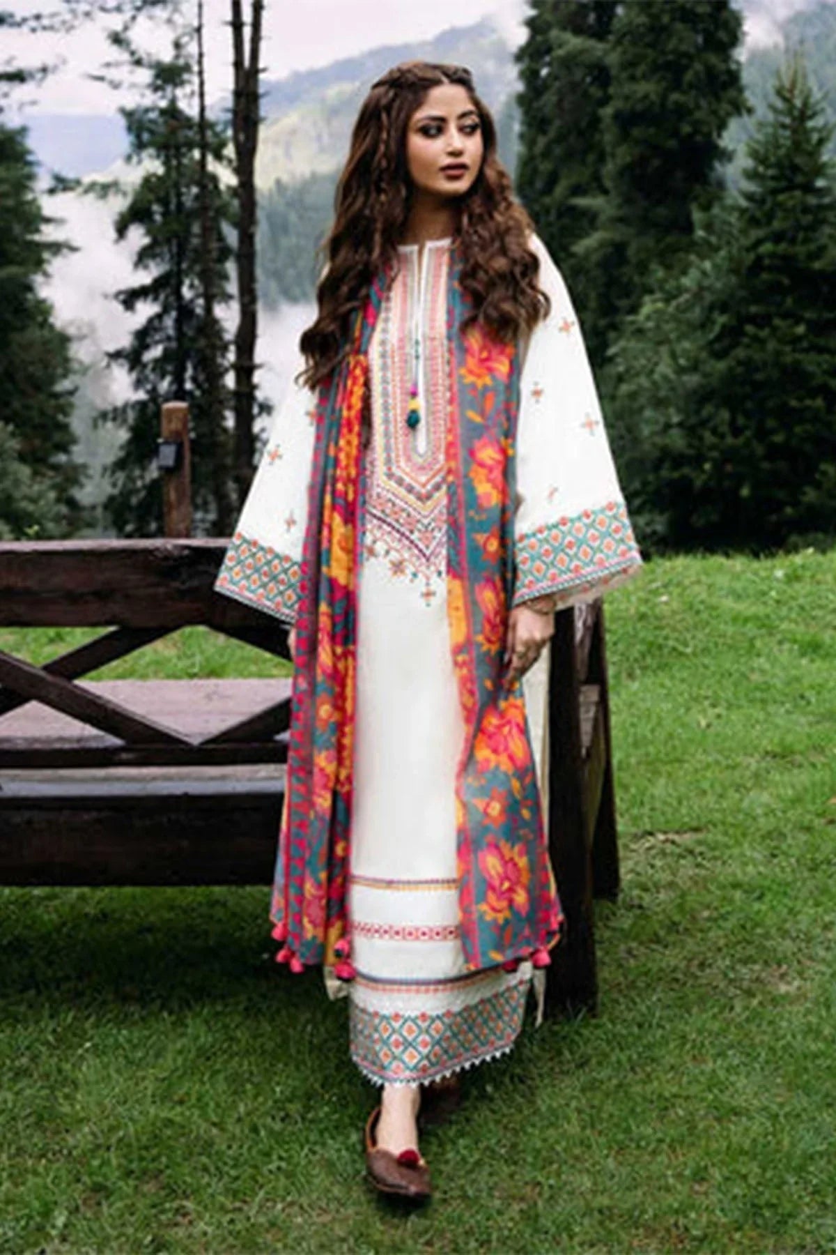3PC EMBROIDERED LAWN-ANS2222