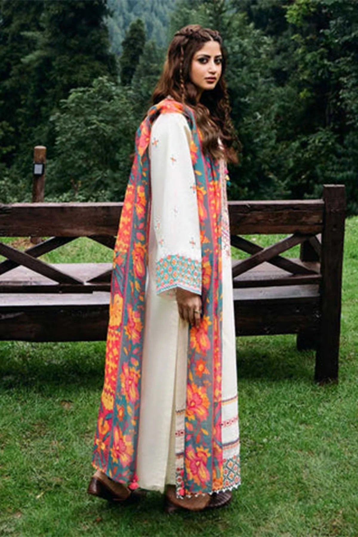 3PC EMBROIDERED LAWN-ANS2222