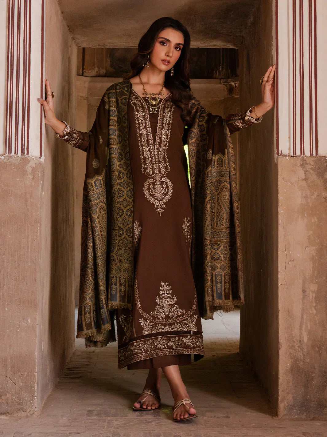 MANZIL- BG842