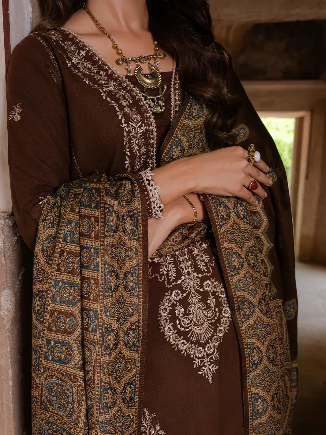 MANZIL- BG842