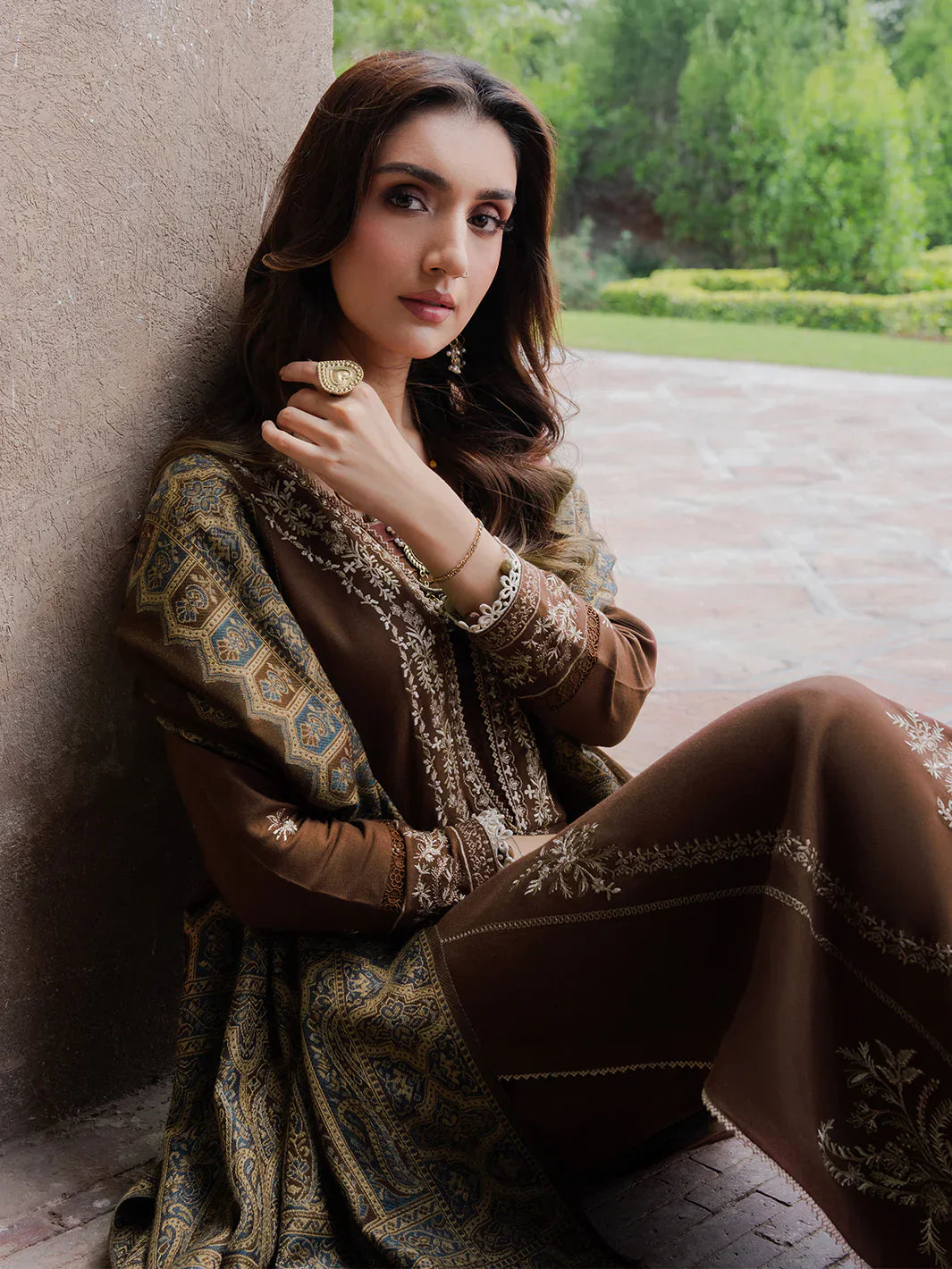 MANZIL- BG842