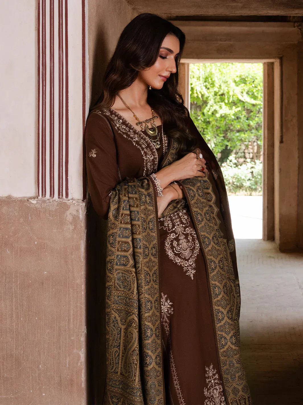 MANZIL- BG842